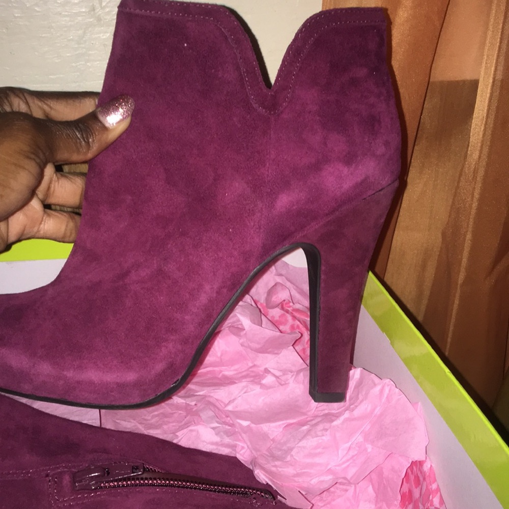 Bootie heels size 81/2 - Picture 2 of 2